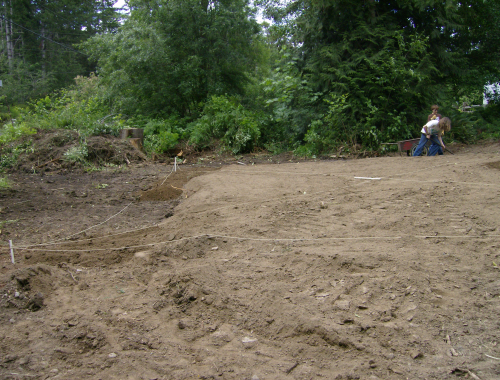 the gap between the twine and the raised bed needs filling