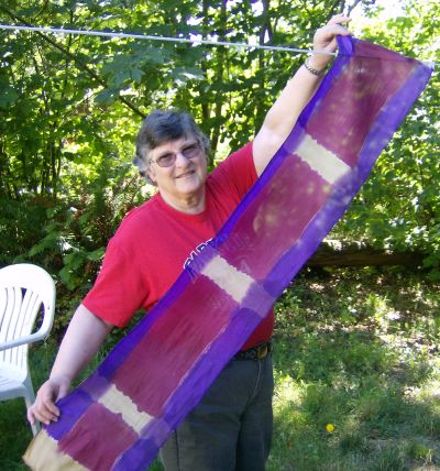 the full 5-foot length of  Mother's scarf 